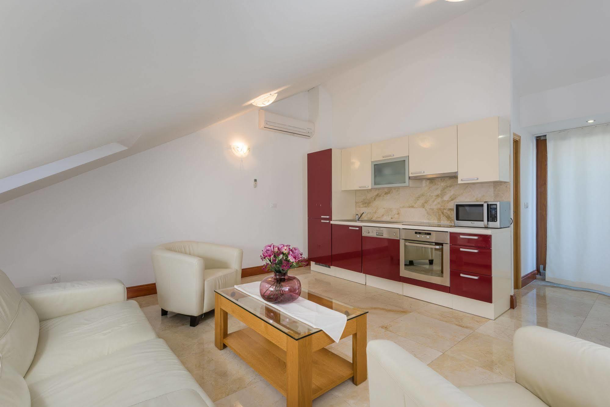 סלאטינה Villa Salena מראה חיצוני תמונה